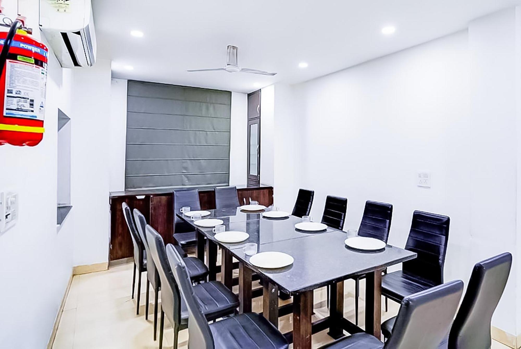 Family Rooms Inn - Shalimarbagh Neu-Delhi Exterior foto
